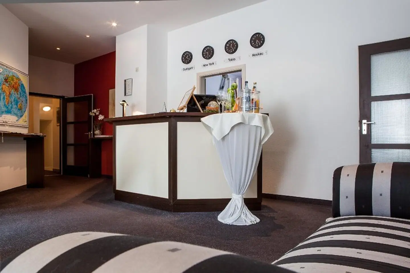 Centro Hotel U-NO1, Trademark Collection by Wyndham LOUNGE_LOBBY