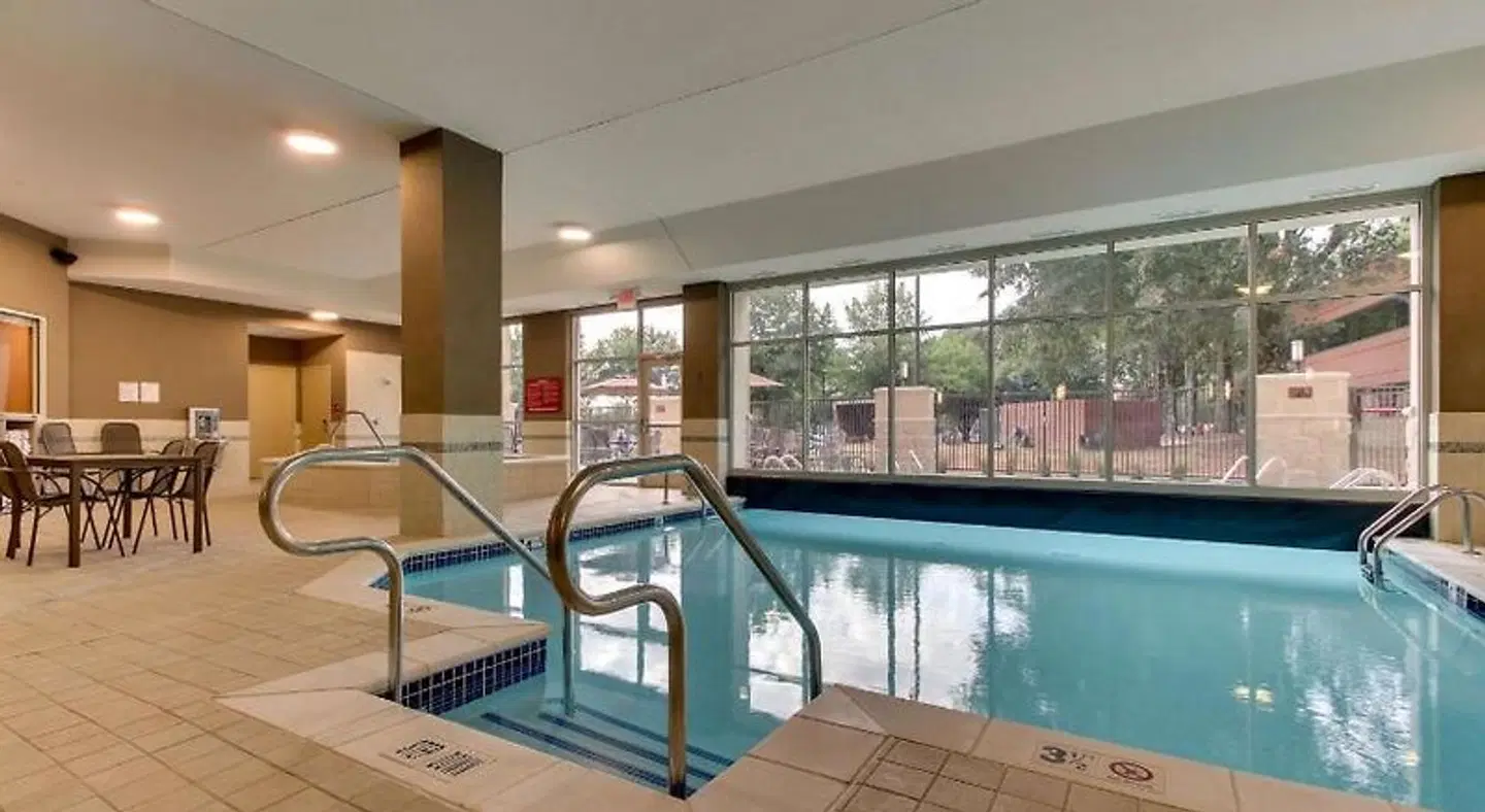 Drury Inn & Suites Knoxville West Hallenbad