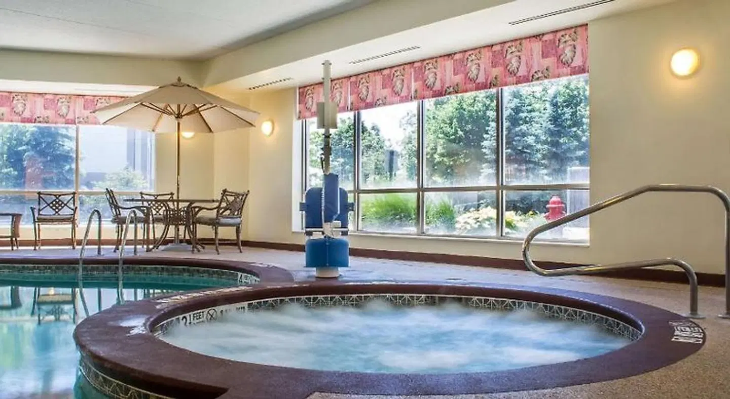 Sleep Inn Amherst Hallenbad