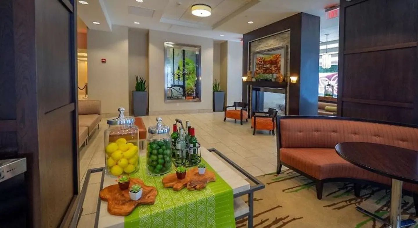 Hilton Garden Inn Buffalo Downtown Restaurant