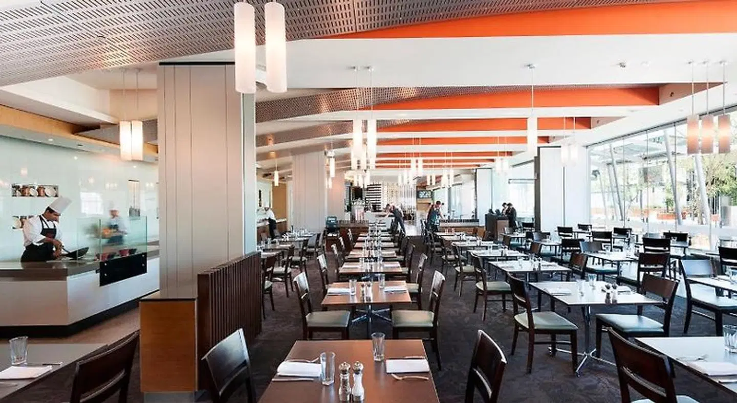 Crown Promenade Perth Bar