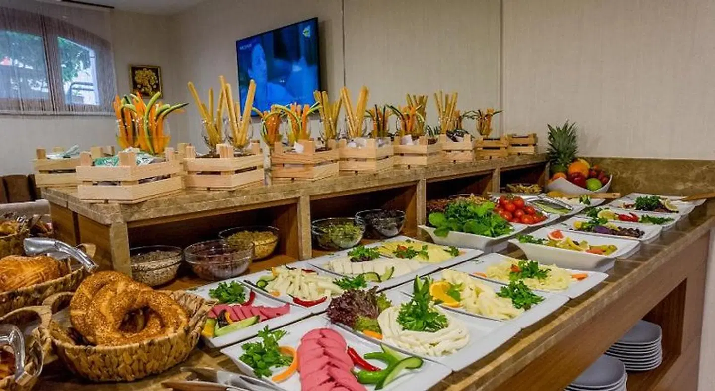 Bizim Hotel Restaurant