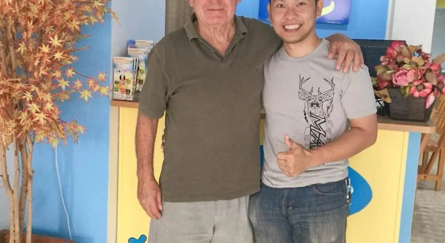 Hua Hin Night Market Hostel PEOPLE