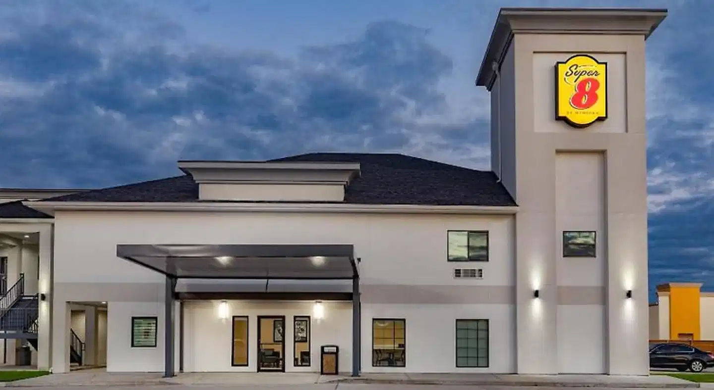 Super 8 by Wyndham Houston NW Beltway 8 Aussenansicht