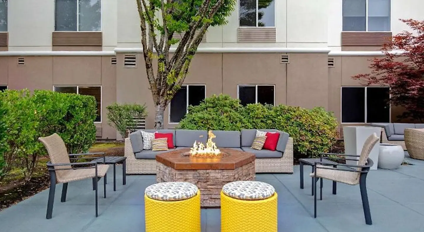 Hilton Garden Inn Portland/Beaverton Terrasse