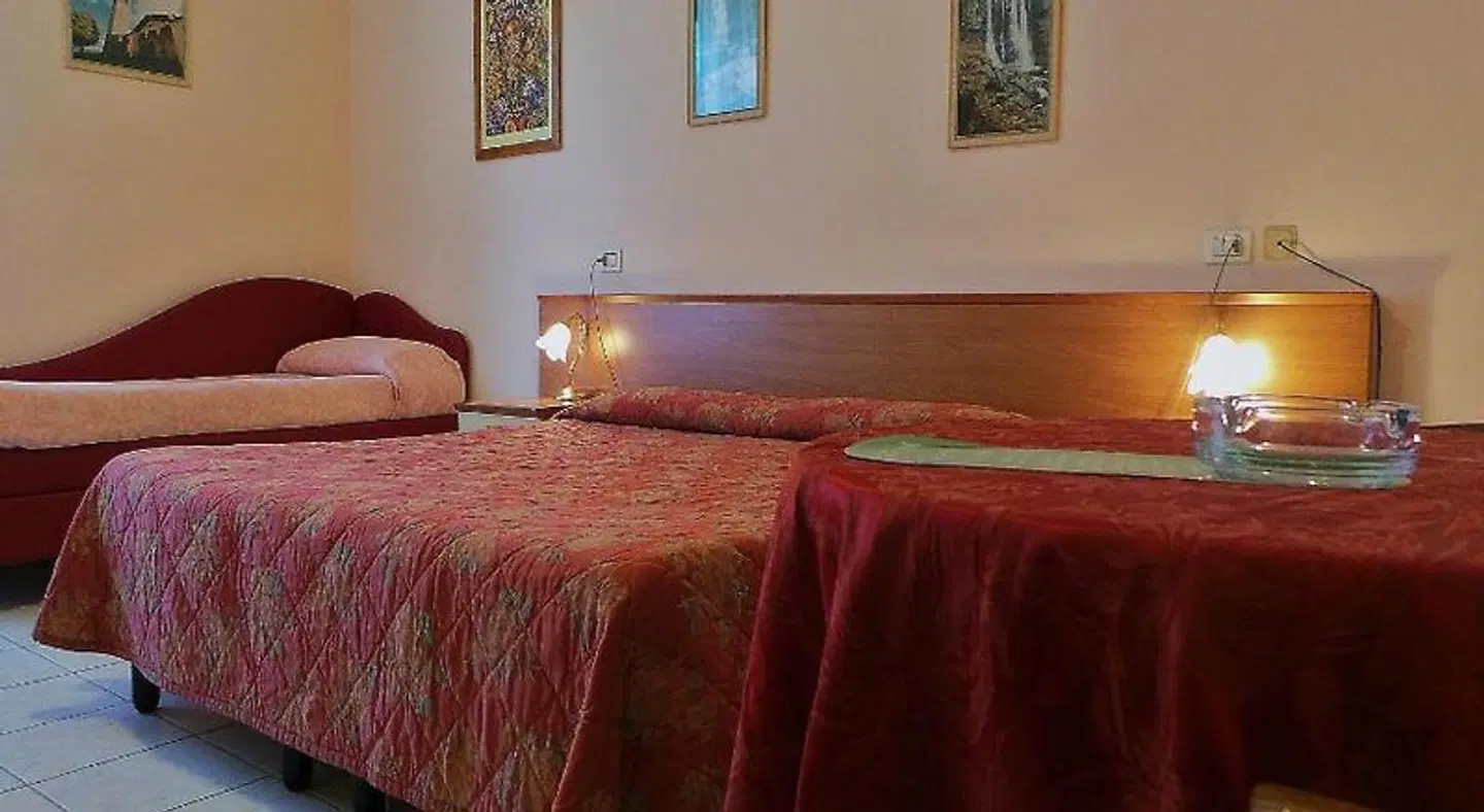 Roma ROOM_EXAMPLE