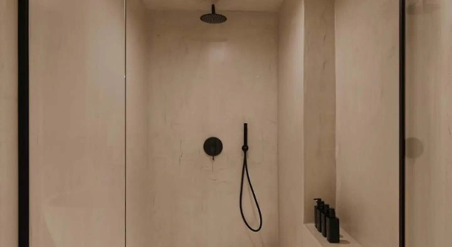 You And Me Suites Badezimmer