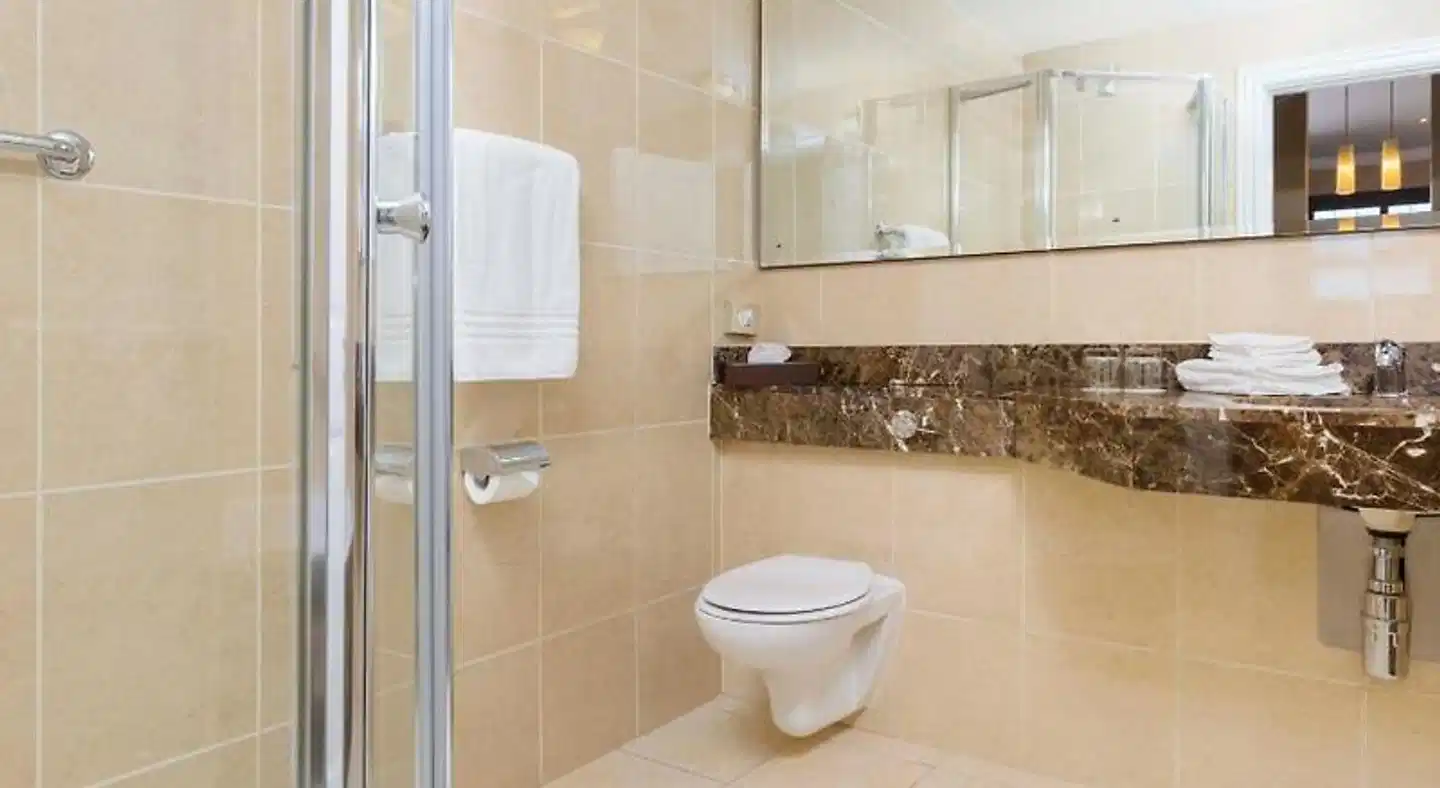 The Brehon Hotel & Spa Badezimmer