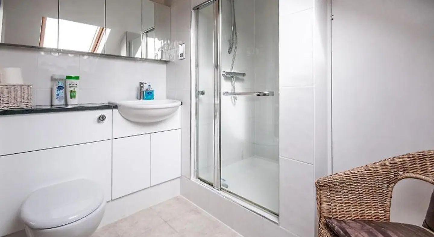 Arlana Guest House Badezimmer