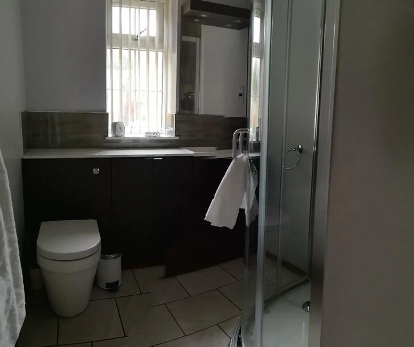 White Cottage B&B Badezimmer