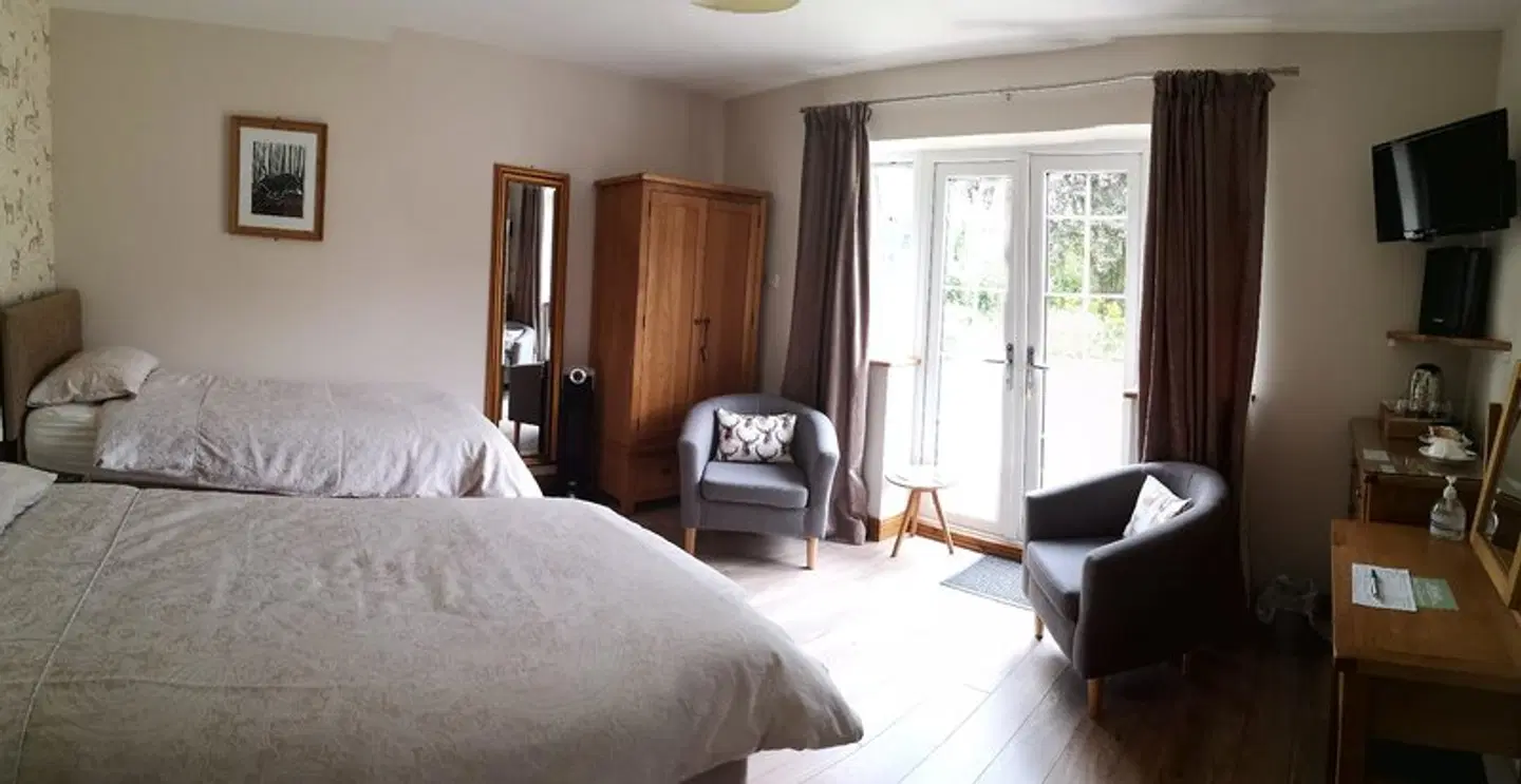 White Cottage B&B ROOM_EXAMPLE