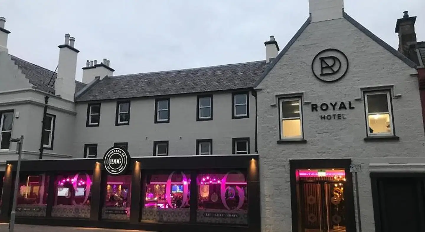 Royal Hotel EXTERIOR