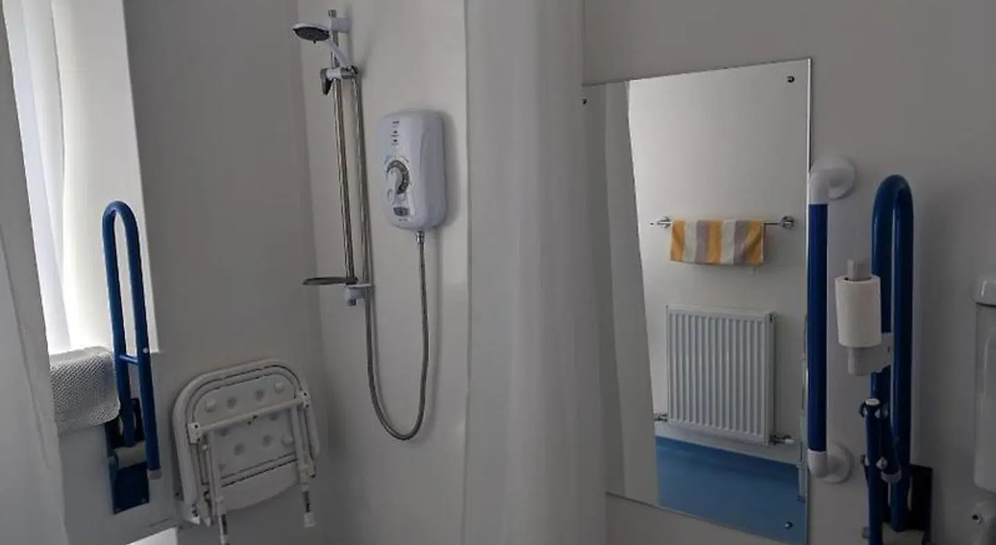Barholm Accommodation Badezimmer