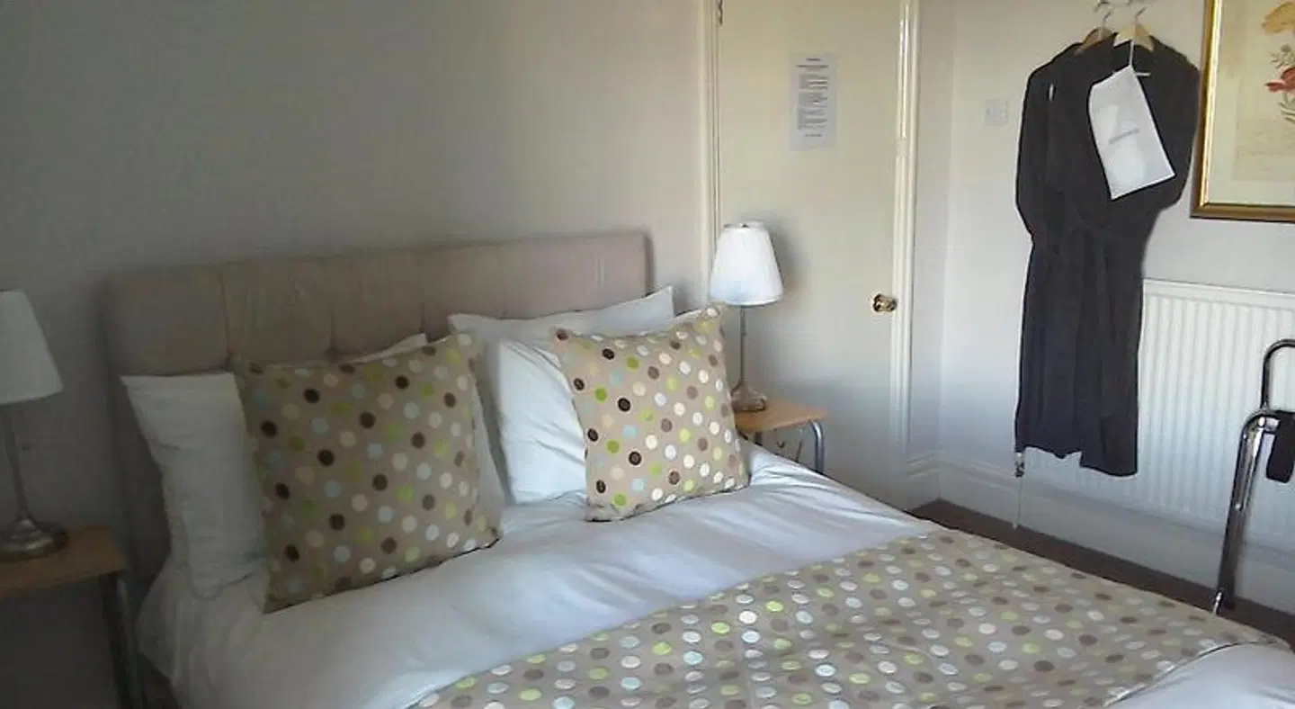 South Lodge ROOM_EXAMPLE