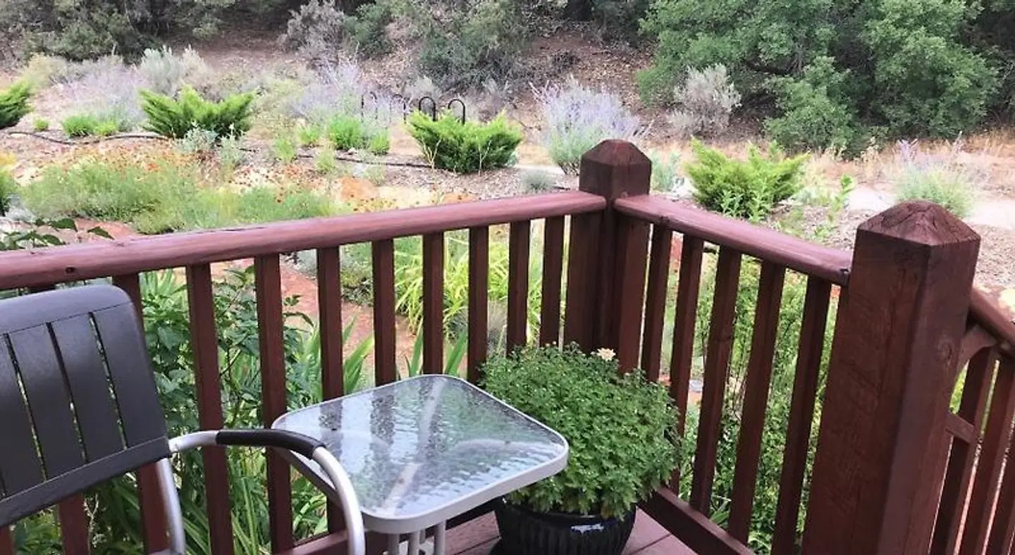 Red Moon Lodge Garten