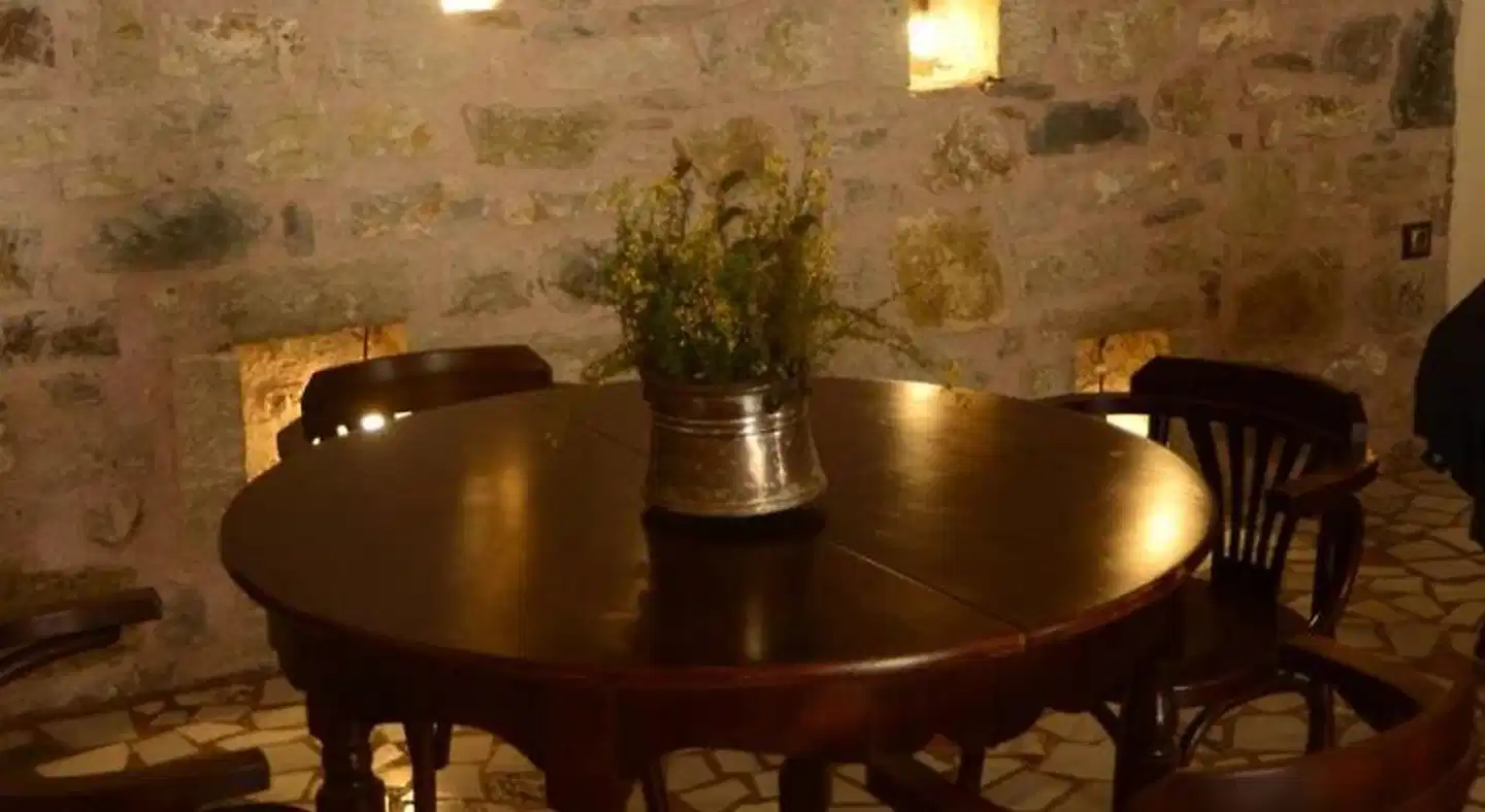 Messana Bar