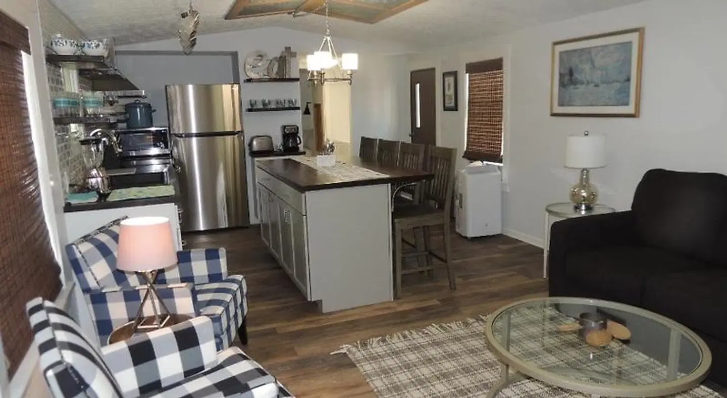White Caps Motel and RV Park LOUNGE_LOBBY