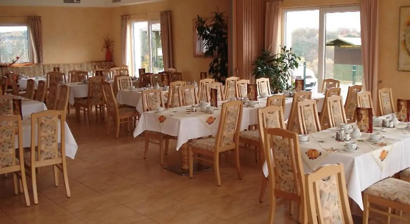 Panorama Hotel - Restaurant Am Frankenstein Restaurant