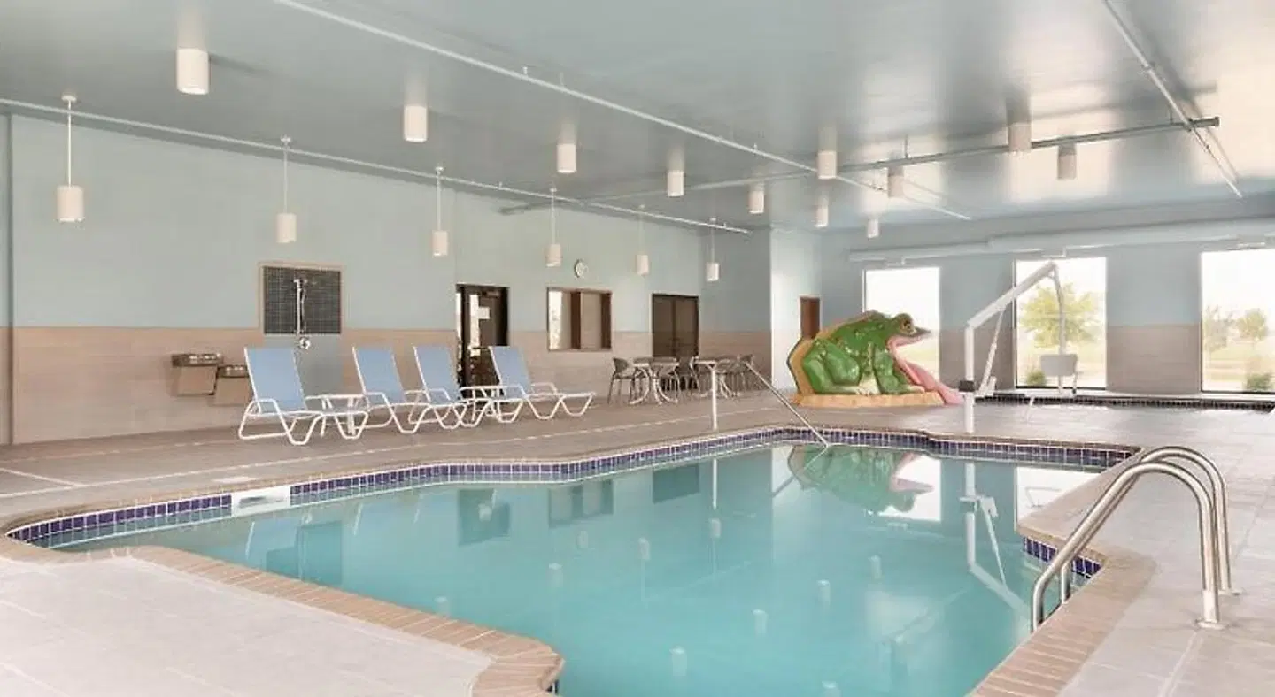 Four Points by Sheraton Fargo Medical Center Hallenbad