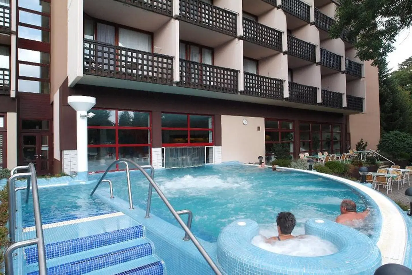Ensana Thermal Sárvár Health Spa Hotel OUTDOOR_POOL