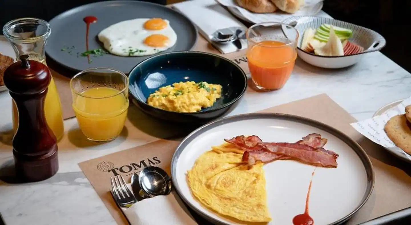SORO Montevideo, Curio Collection by Hilton Restaurant