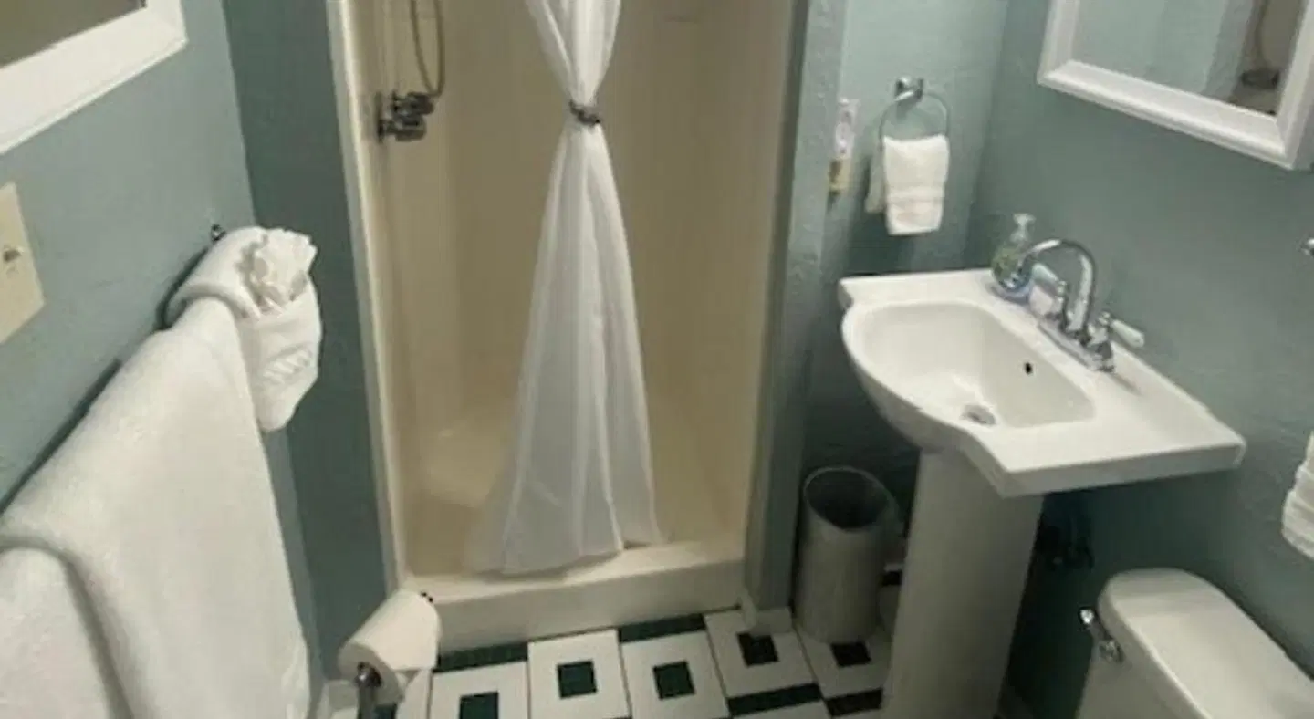 Cherokee Lodge Badezimmer