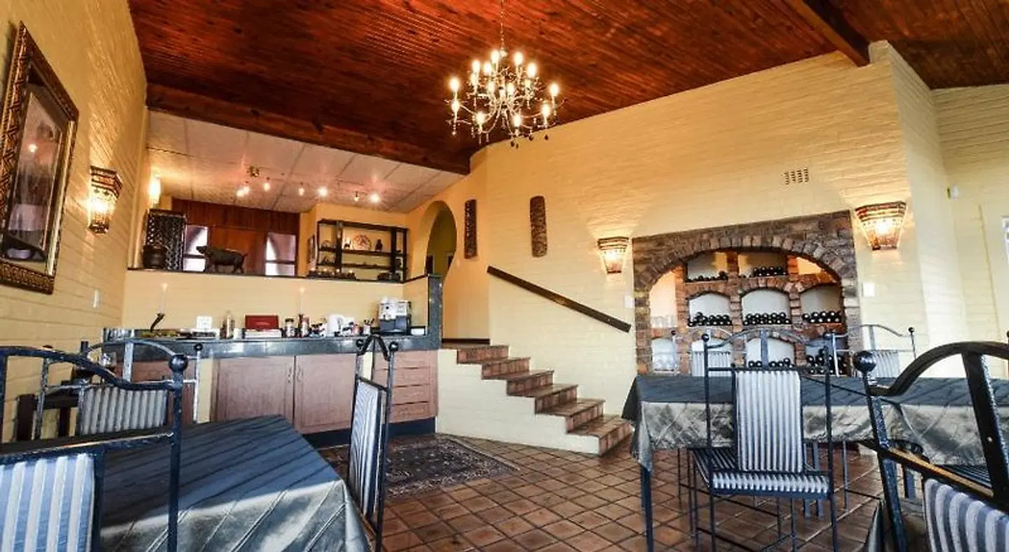 White House Lodge Bar