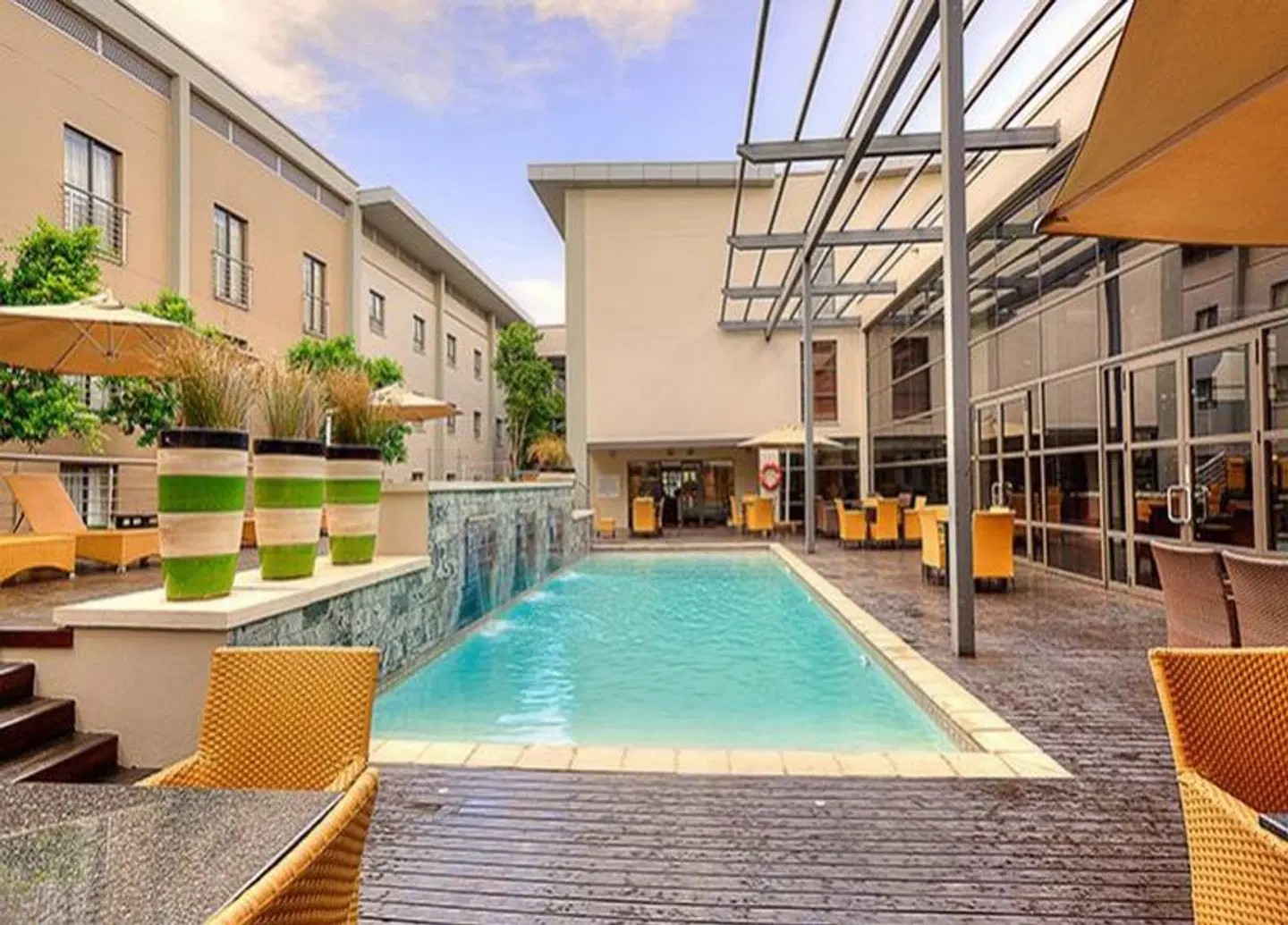 City Lodge O.R. Tambo Airport OUTDOOR_POOL