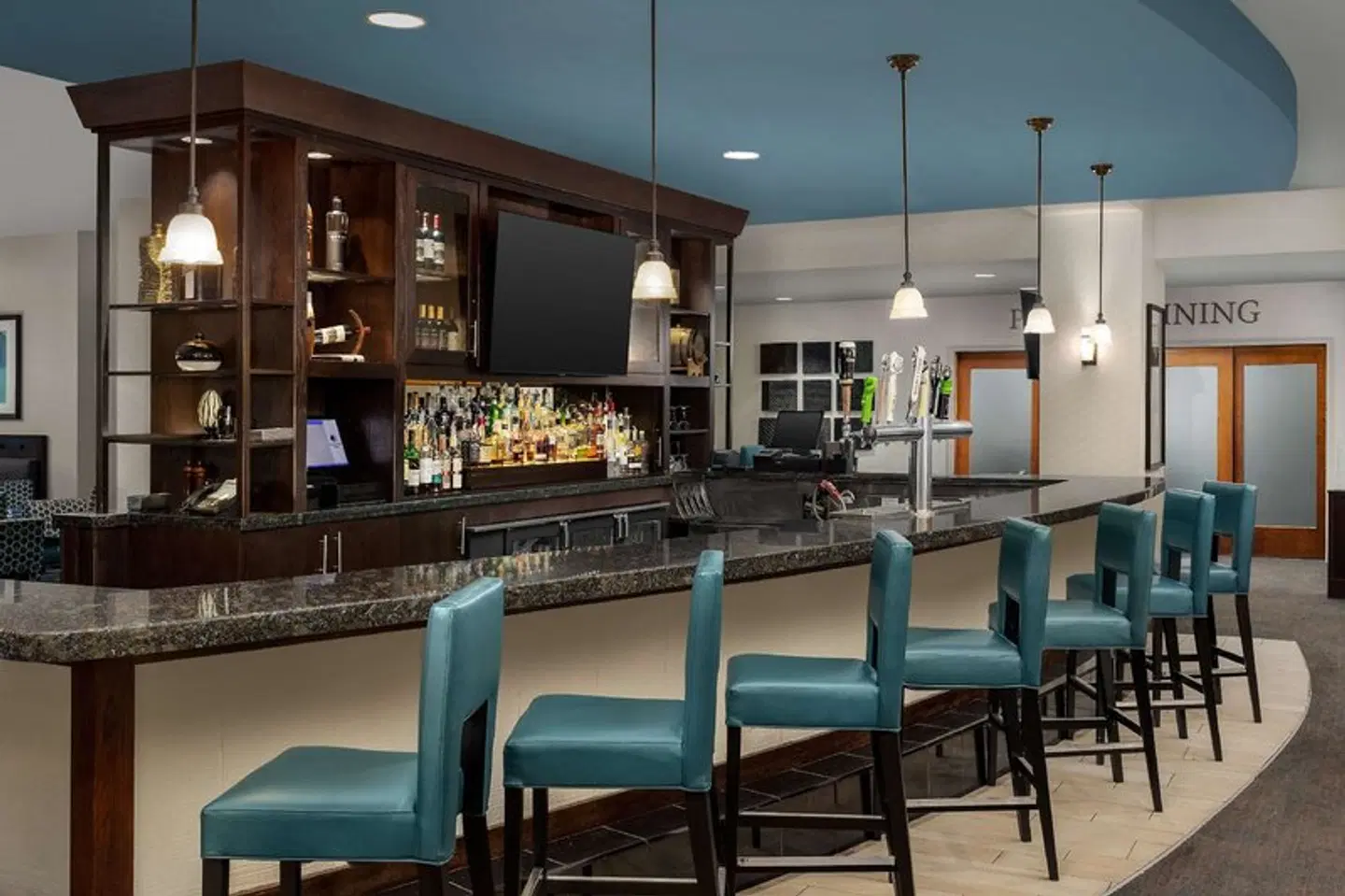 DoubleTree by Hilton Chicago O'Hare Airport Rosemont Bar