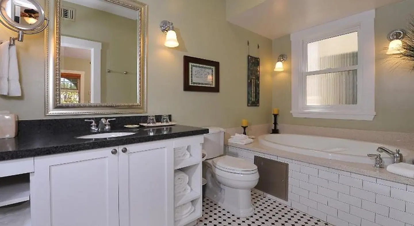 1906 Lodge at Coronado Beach Badezimmer