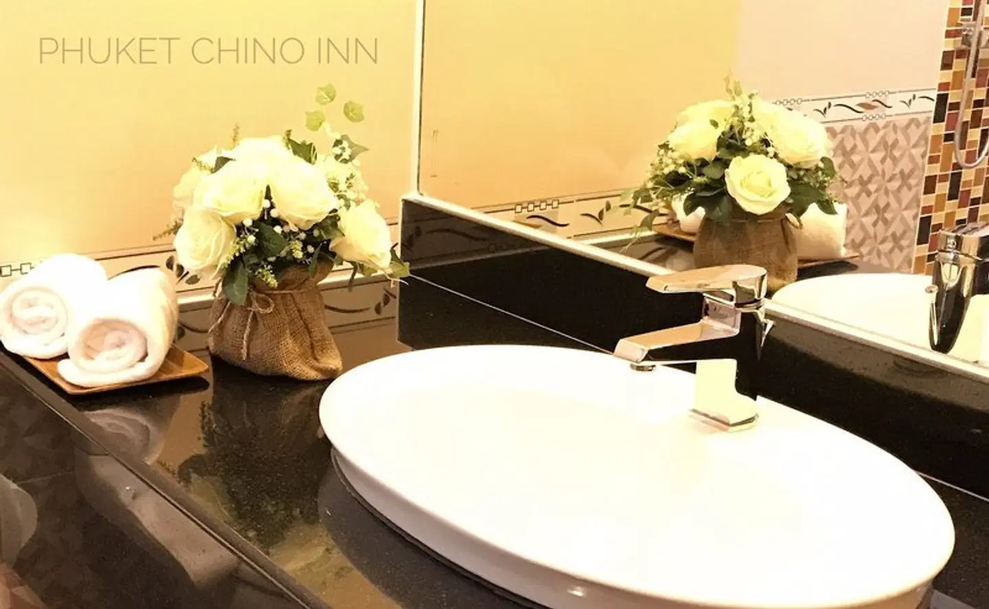 Phuket Chinoinn Badezimmer