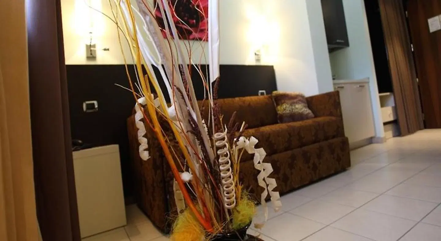 Euro Hotel LOUNGE_LOBBY