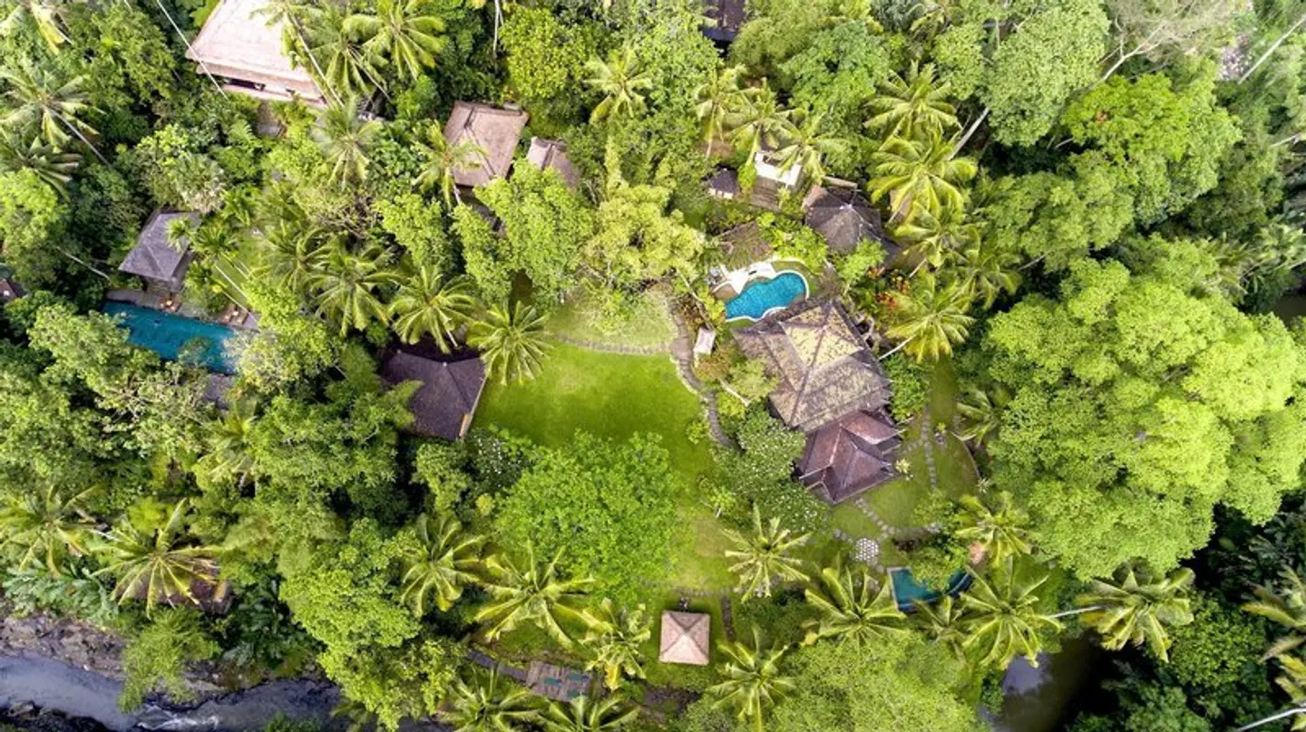 Villa Beji Indah LANDSCAPE