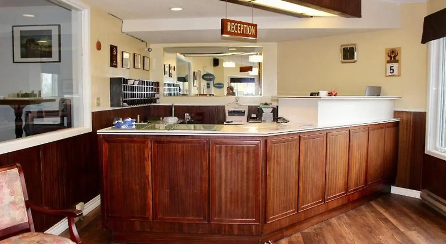 Auberge Gisele's Inn Bar