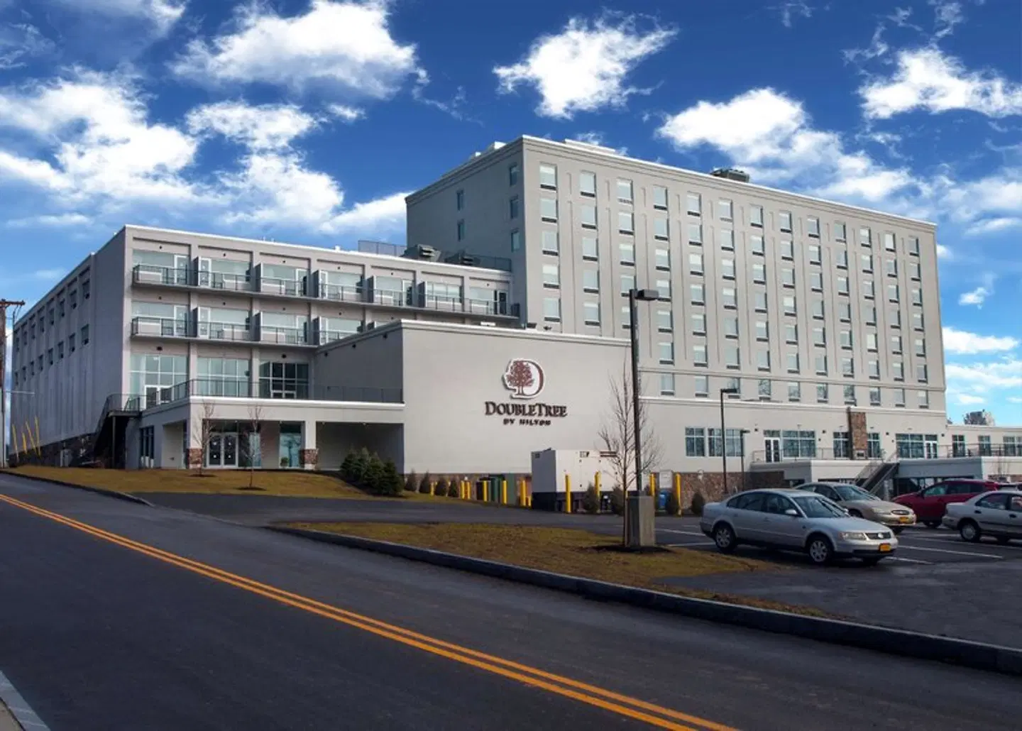 DoubleTree by Hilton Niagara Falls, NY EXTERIOR