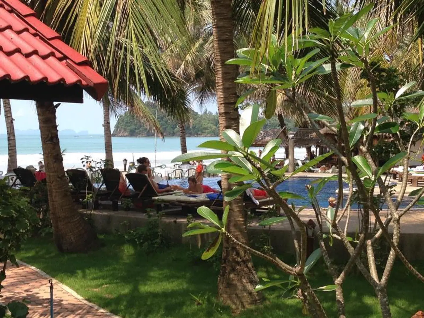 Noble House Beach Resort Garten