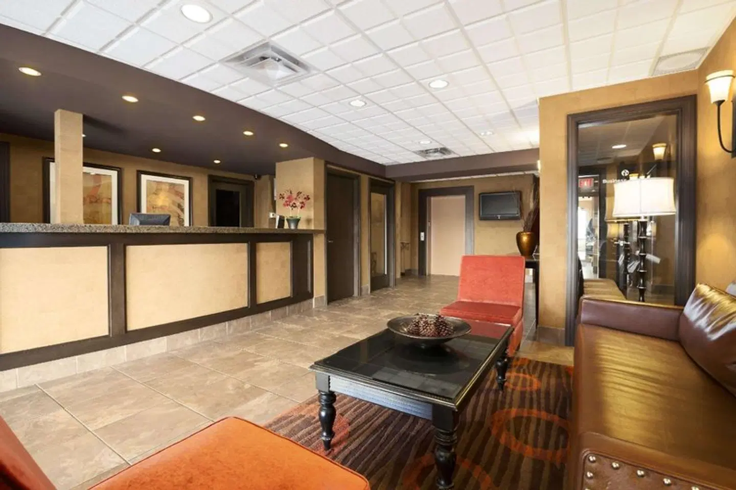 Ramada by Wyndham Surrey/Langley LOUNGE_LOBBY
