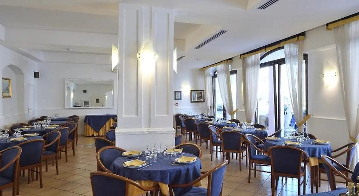 Settebello Restaurant
