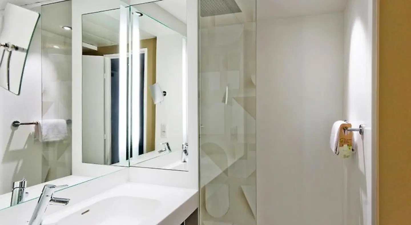 Mercure Rennes Centre Parlement Hotel Badezimmer
