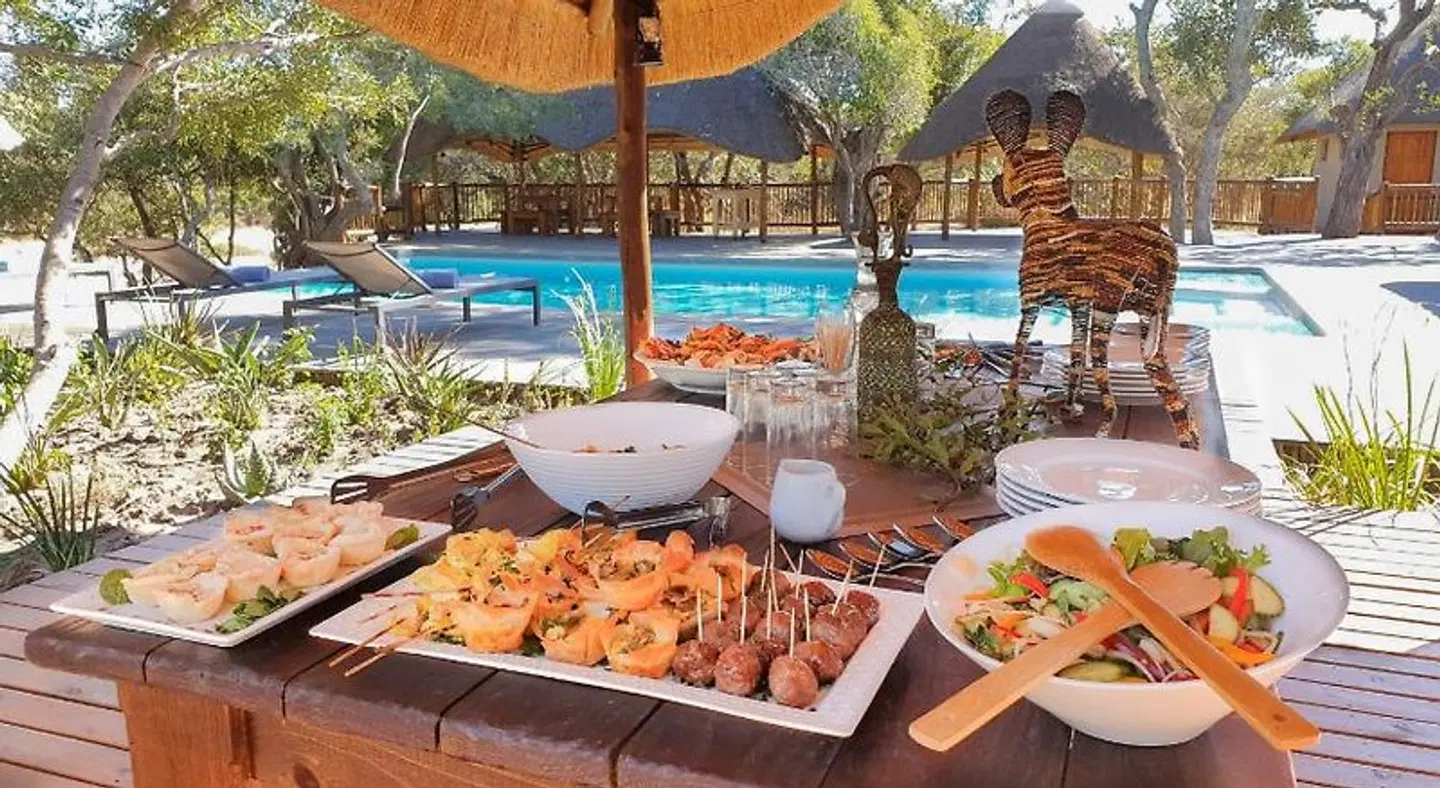 Vuyani River Lodge Restaurant