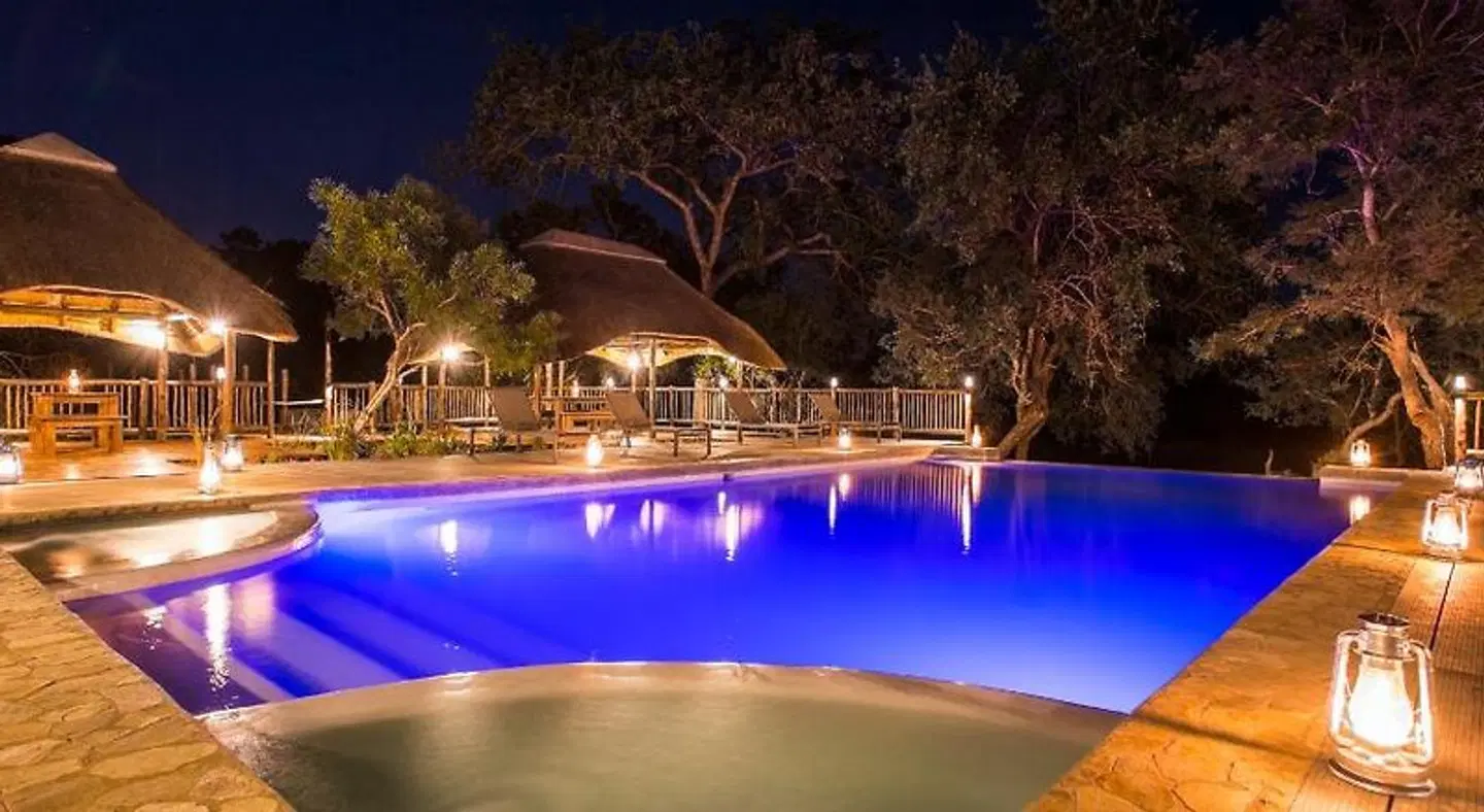 Vuyani River Lodge OUTDOOR_POOL