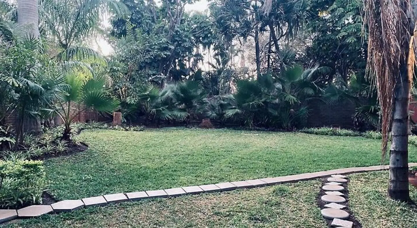 Xisaka Guest House Garten