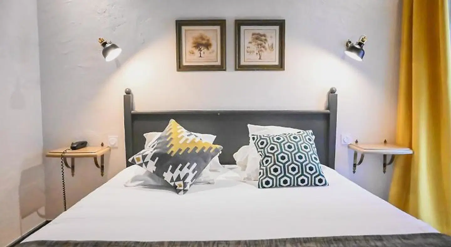 Athanor Centre ROOM_EXAMPLE