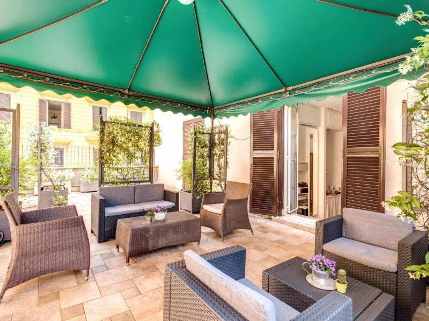 Ecce Roma Suites HEALTH_BEAUTY