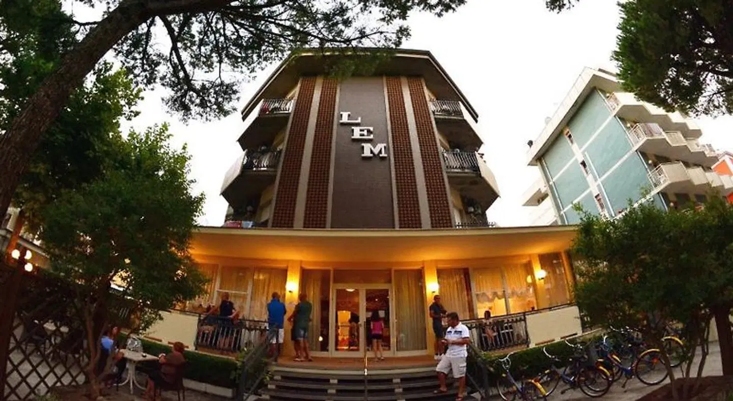 Hotel Lem-Casadei EXTERIOR