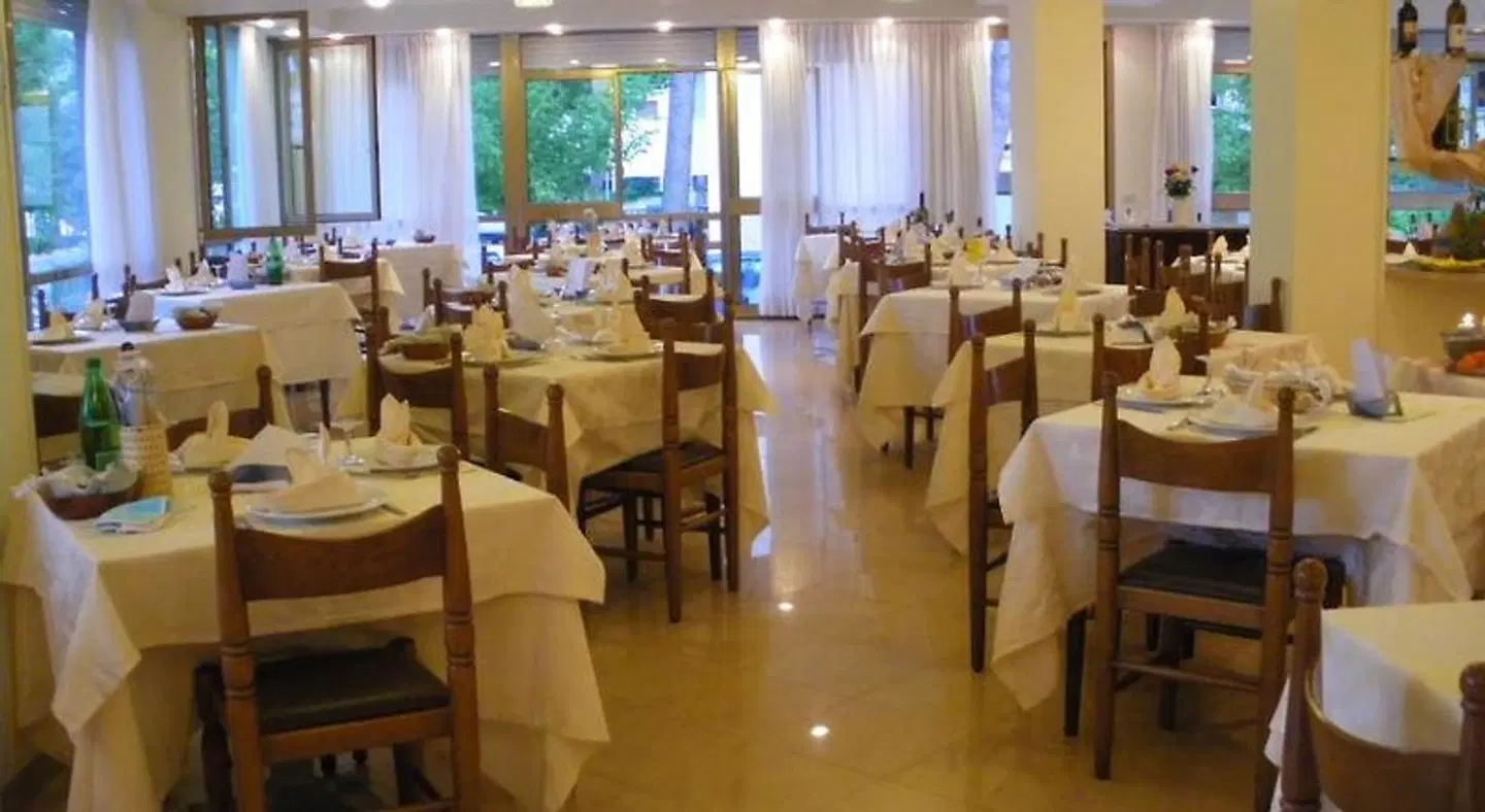 Hotel Ascot Restaurant