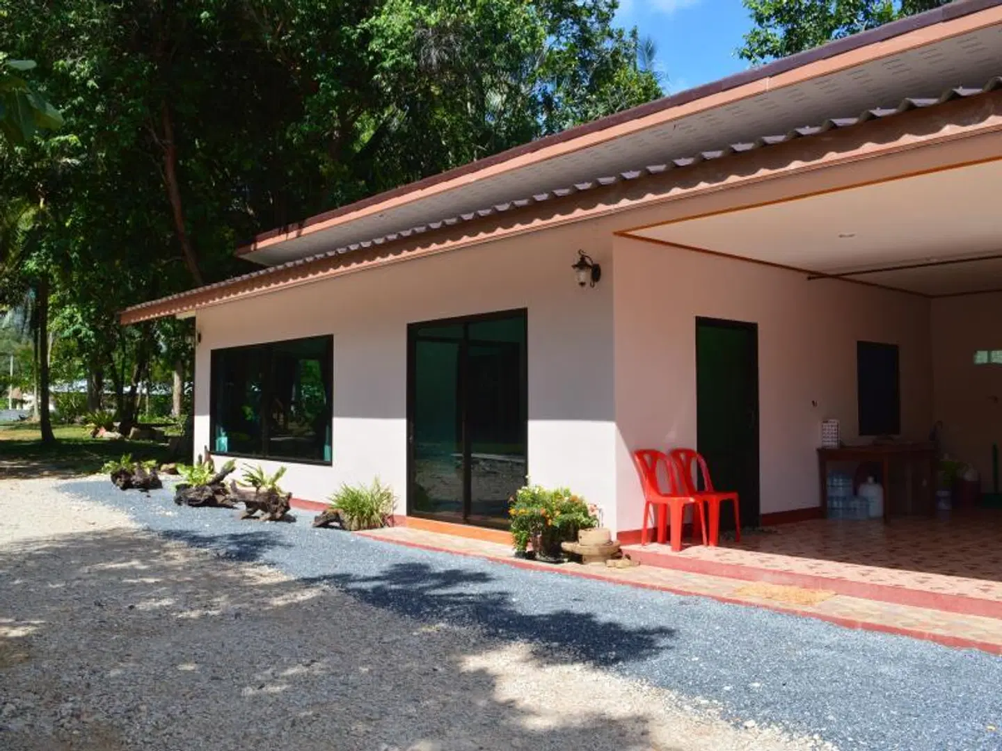 Baan Long Beach EXTERIOR