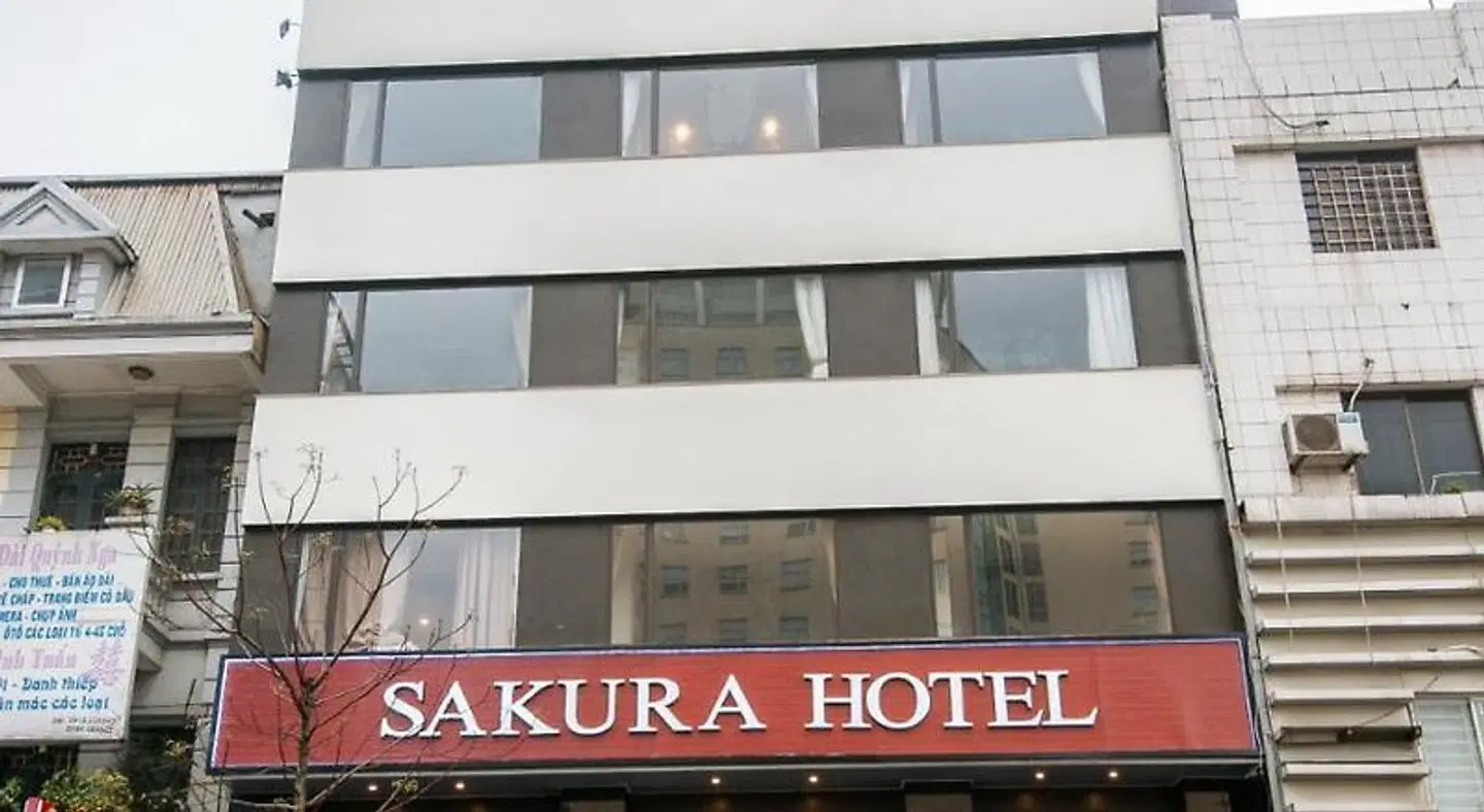 Sakura Hotel EXTERIOR