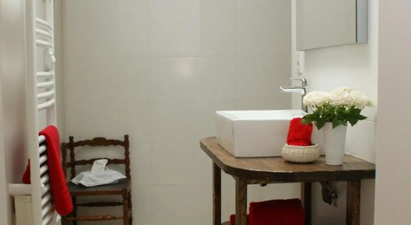 Les Fréjals Badezimmer