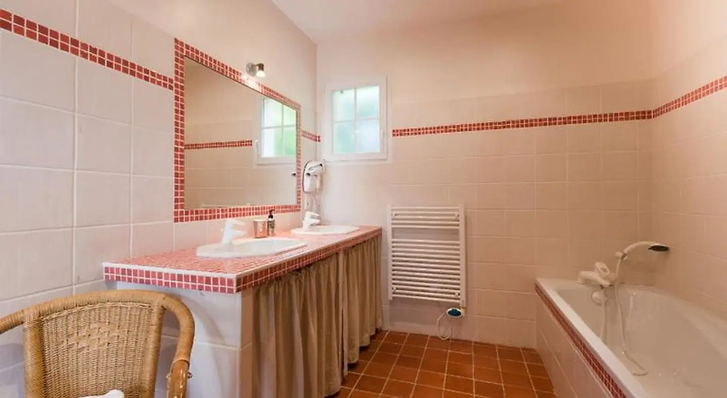 Domaine De La Combotte Badezimmer